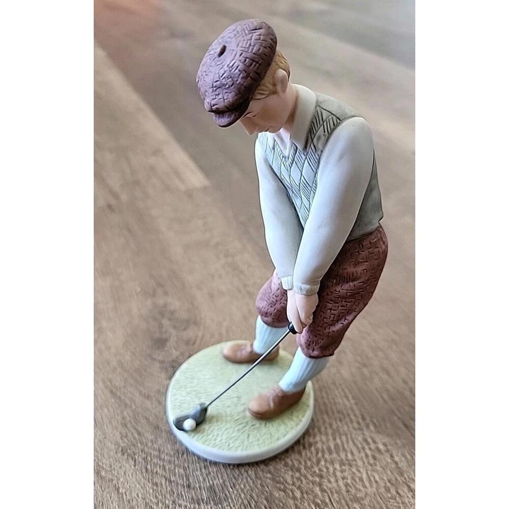 ENESCO Vintage Treasured Memories - Approaching The Green - Golfing Figurine